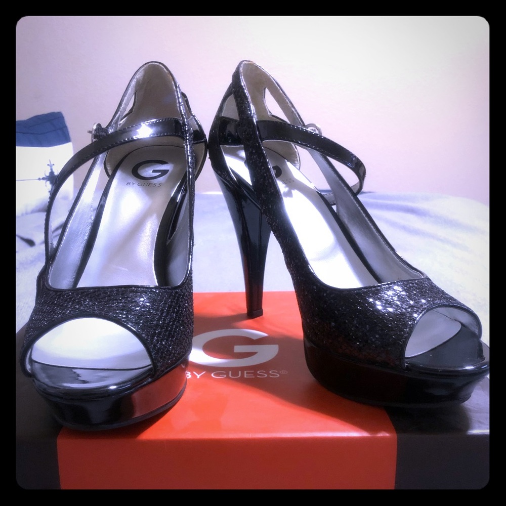 G by Guess Black Peep Toe Heels EUC